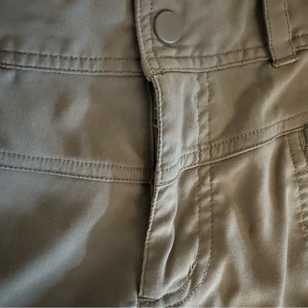 Guide Series Nylon Chino Shorts Gray Womens Size 8 Walking Hiking Trail Outdoors - Picture 2 of 11